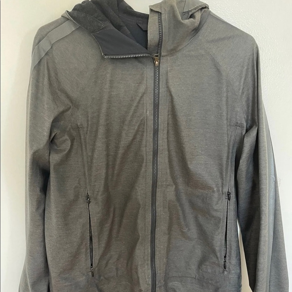 Lululemon Grey Lightweight Windbreaker